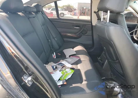 2006 BMW 330 I z USA, uszkodzony, nr VIN WBAVB33566PS17803